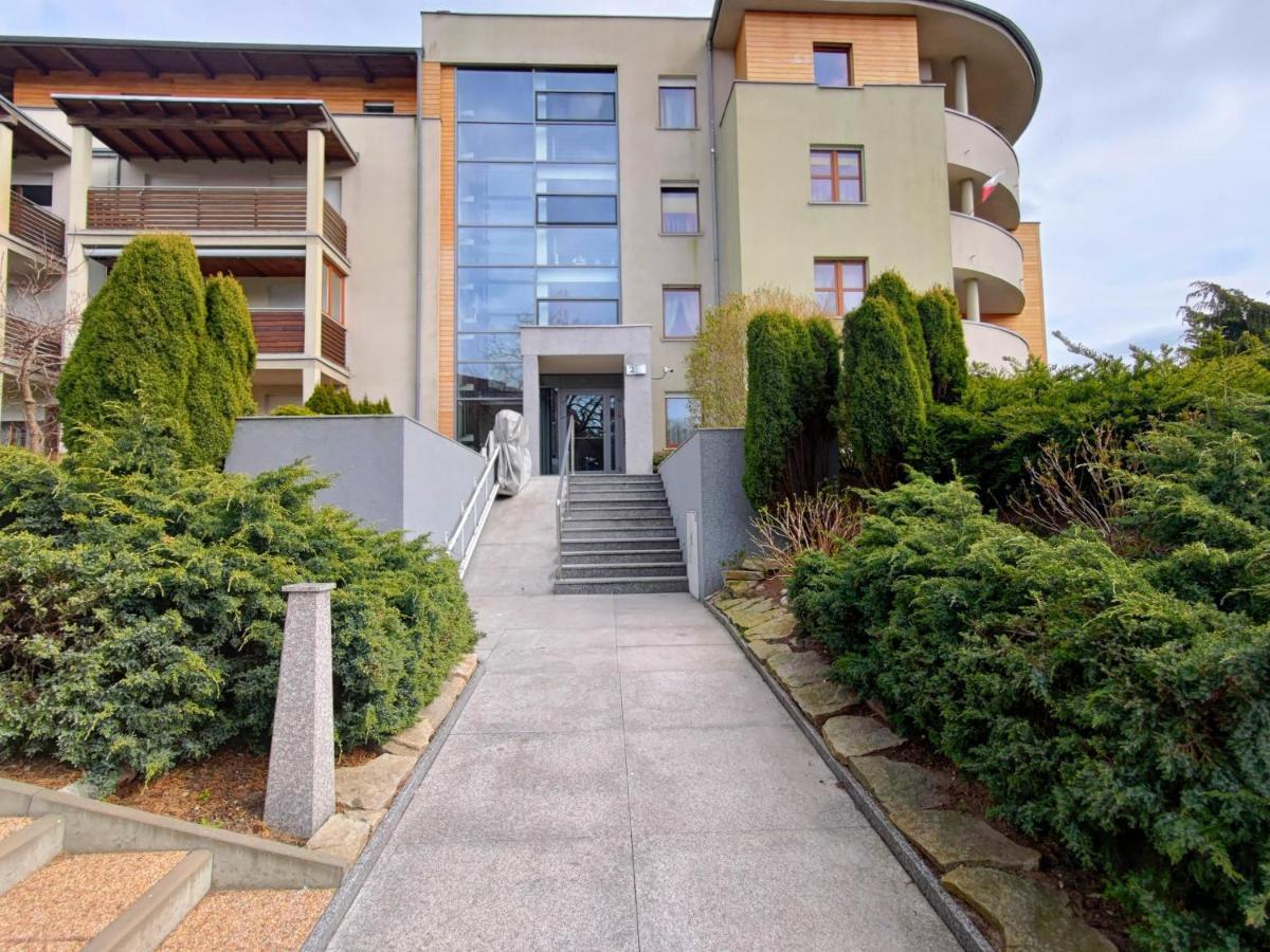 Komfortowy Apartament Dwupokojowy Z Tarasem I Garaz Ustka Bagian luar foto