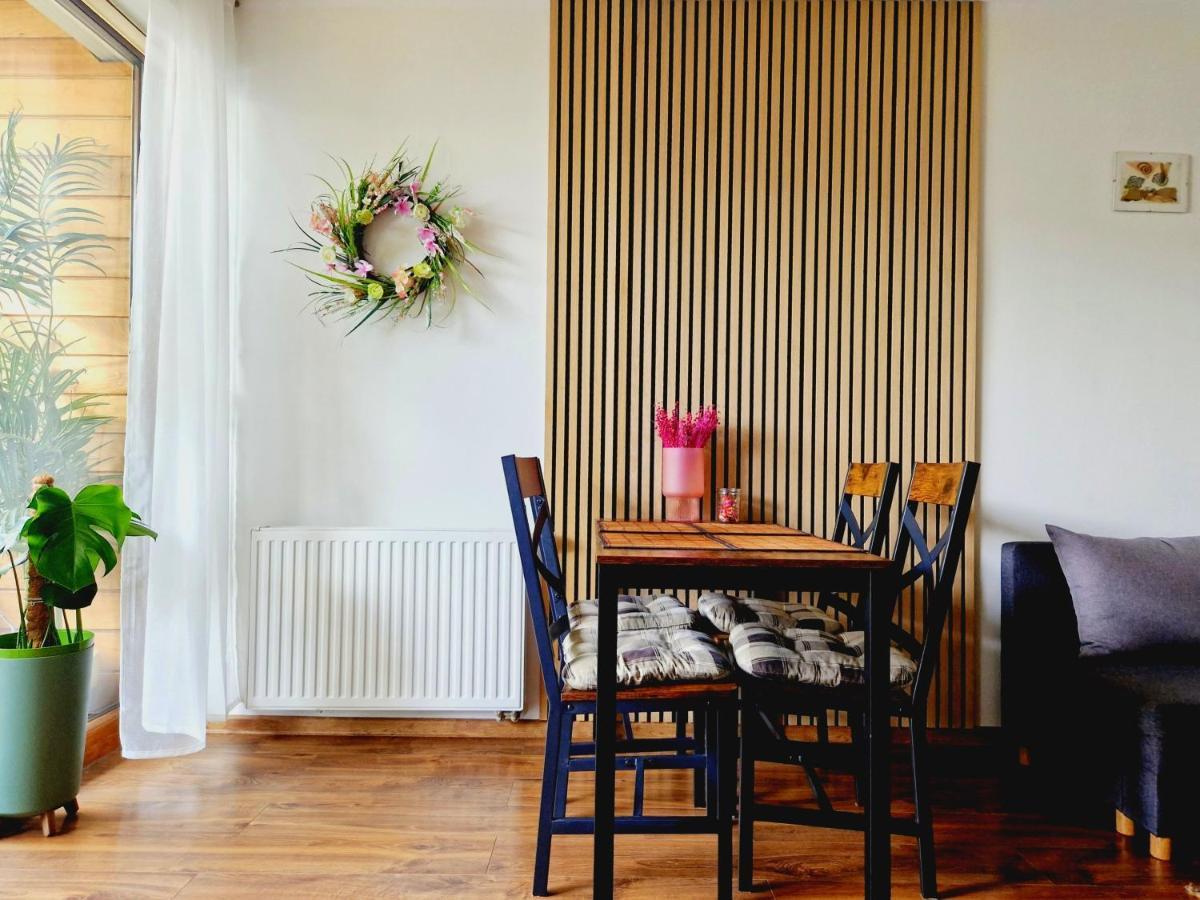 Komfortowy Apartament Dwupokojowy Z Tarasem I Garaz Ustka Bagian luar foto